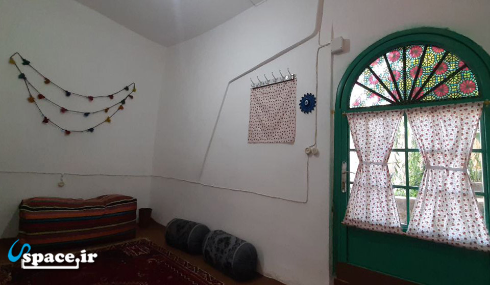 نمای داخلی اتاق آنا اقامتگاه بوم گردی بادبر - بوانات - روستای بادبر